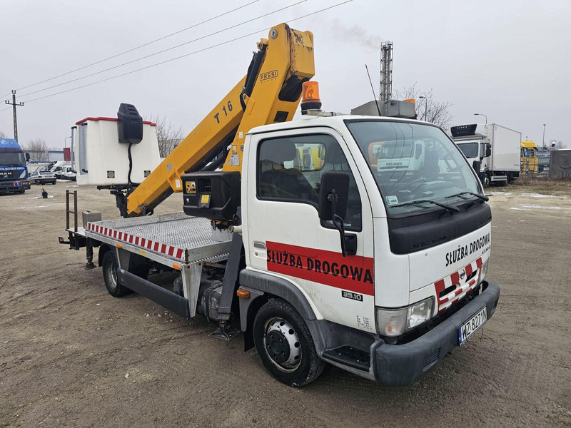 Nissan Cabstar 35.10 - Socage Lifting Basket - 16m - Camión, Camión grúa: foto 2 Nissan Cabstar 35.10 - Socage Lifting Basket - 16m - Camión, Camión grúa: foto 2