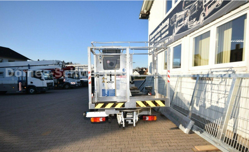 Nissan NT400 Cabstar Klaas Theo Emelőkosaras 25m - Camión, Camión grúa: foto 5 Nissan NT400 Cabstar Klaas Theo Emelőkosaras 25m - Camión, Camión grúa: foto 5