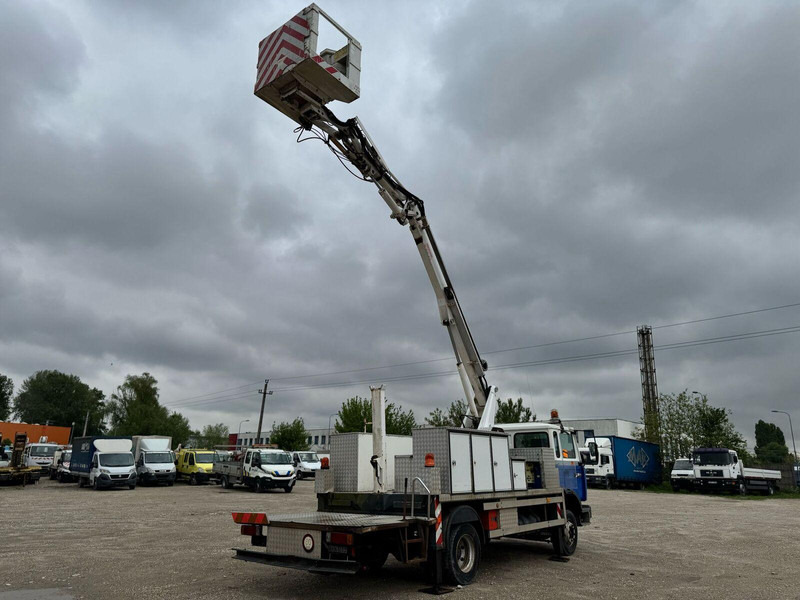 Leasing de Renault Midliner M 150.12 - Lifting Basket 11,5m Renault Midliner M 150.12 - Lifting Basket 11,5m: foto 14 Leasing de Renault Midliner M 150.12 - Lifting Basket 11,5m Renault Midliner M 150.12 - Lifting Basket 11,5m: foto 14