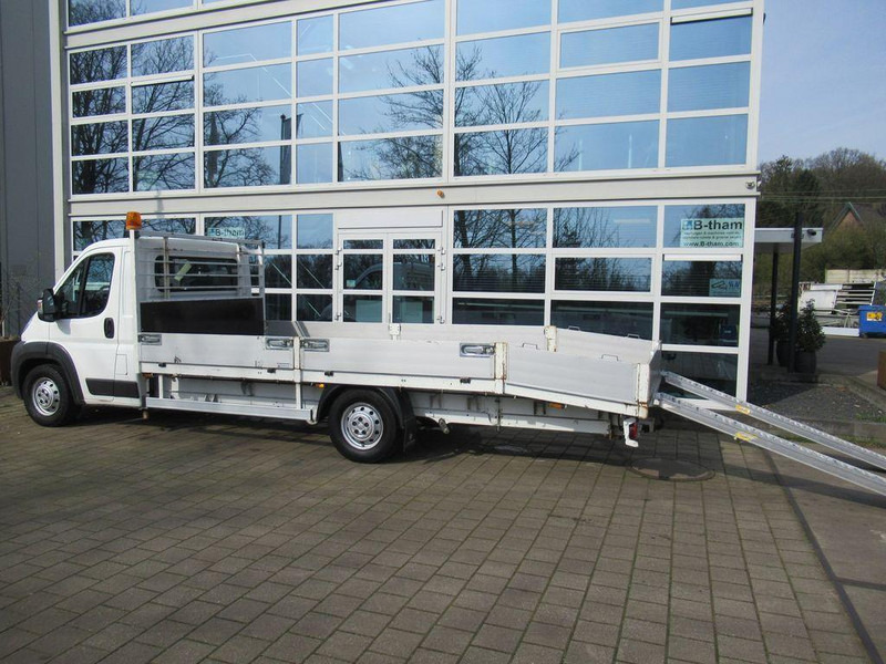 Citroën 35 2.2 L5H1 Car transporter <3,5t - Camión portavehículos: foto 5 Citroën 35 2.2 L5H1 Car transporter <3,5t - Camión portavehículos: foto 5