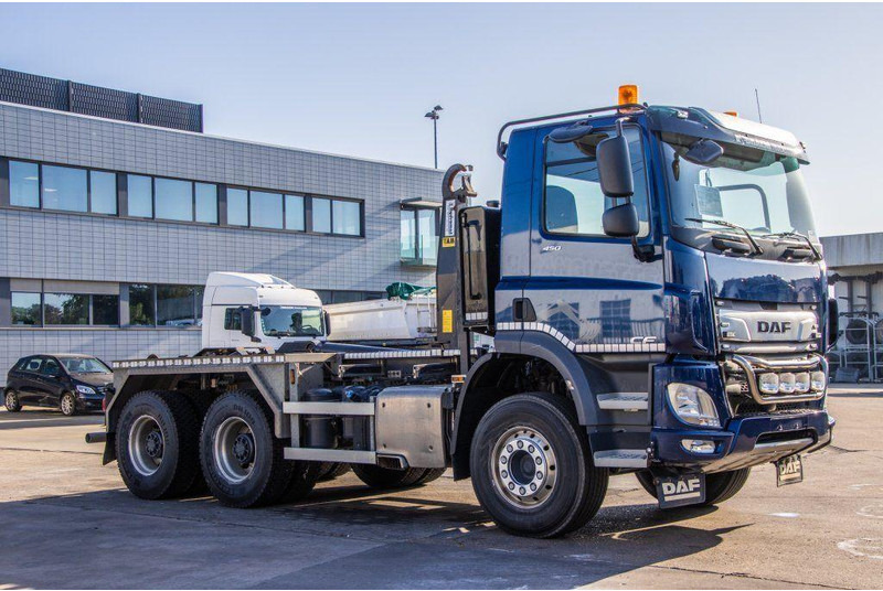 DAF CF 450 - Camión multibasculante: foto 3 DAF CF 450 - Camión multibasculante: foto 3