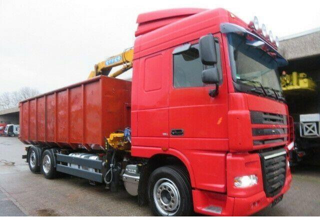 DAF XF105.410 6x2 Container + Crane - Camión portacontenedor de cadenas: foto 3 DAF XF105.410 6x2 Container + Crane - Camión portacontenedor de cadenas: foto 3
