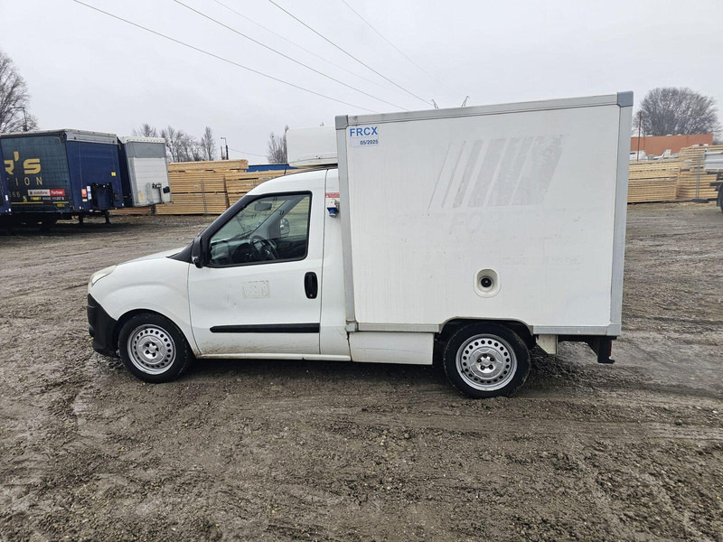 Fiat Doblò 1,3 MultiJet - Relec TR32 frigo - Furgoneta frigorifica: foto 5 Fiat Doblò 1,3 MultiJet - Relec TR32 frigo - Furgoneta frigorifica: foto 5