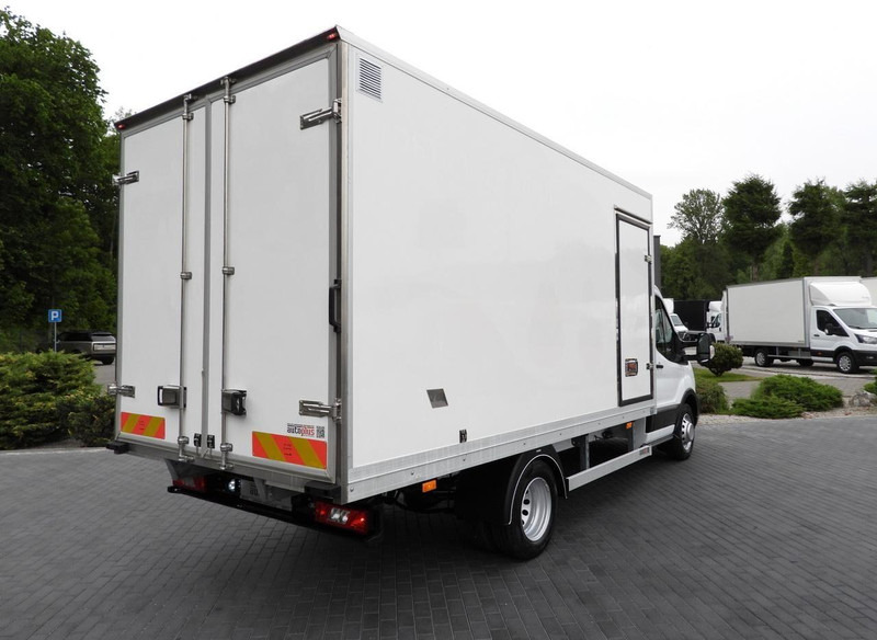 Ford TRANSIT KONTENER / CHŁODNIA 5*C / TEMPOMAT LEDY BLIŹNIACZE KOŁA - Furgoneta frigorifica: foto 3 Ford TRANSIT KONTENER / CHŁODNIA 5*C / TEMPOMAT LEDY BLIŹNIACZE KOŁA - Furgoneta frigorifica: foto 3