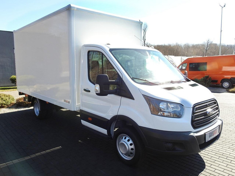 Ford TRANSIT KONTENER WINDA 8 PALET BLIŹNIACZE KOŁA KLIMATYZACJA 13 - Furgoneta caja cerrada: foto 4 Ford TRANSIT KONTENER WINDA 8 PALET BLIŹNIACZE KOŁA KLIMATYZACJA 13 - Furgoneta caja cerrada: foto 4