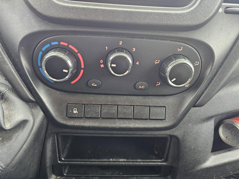 Leasing de Iveco 35-130 S - Carrier Pulsor 350 frigo Iveco 35-130 S - Carrier Pulsor 350 frigo: foto 19 Leasing de Iveco 35-130 S - Carrier Pulsor 350 frigo Iveco 35-130 S - Carrier Pulsor 350 frigo: foto 19