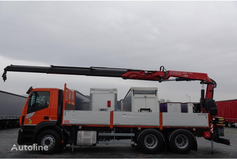 Iveco 420 Flatbed + crane FASSI 185 6x2 - Camión caja abierta, Camión grúa: foto 2 Iveco 420 Flatbed + crane FASSI 185 6x2 - Camión caja abierta, Camión grúa: foto 2