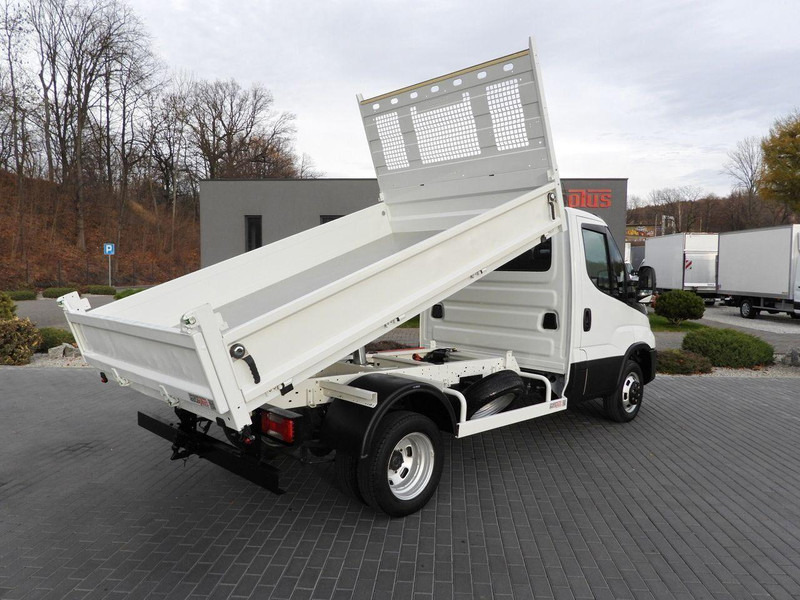 Iveco DAILY 35C14 - Volquete furgoneta: foto 3 Iveco DAILY 35C14 - Volquete furgoneta: foto 3