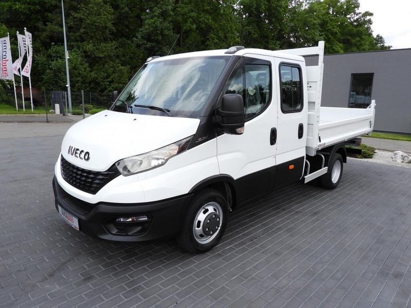 Volquete furgoneta Iveco DAILY 35C14 WYWROTKA PODWÓJNA KABINA DOKA 6 MIEJSC TEMPOMAT BLIŹ: foto 6 Volquete furgoneta Iveco DAILY 35C14 WYWROTKA PODWÓJNA KABINA DOKA 6 MIEJSC TEMPOMAT BLIŹ: foto 6