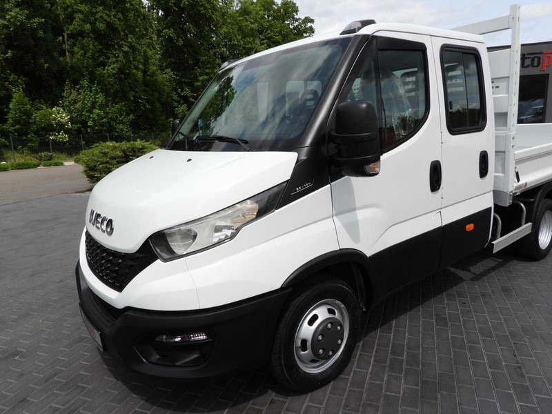 Volquete furgoneta Iveco DAILY 35C14 WYWROTKA PODWÓJNA KABINA DOKA 6 MIEJSC TEMPOMAT BLIŹ: foto 18 Volquete furgoneta Iveco DAILY 35C14 WYWROTKA PODWÓJNA KABINA DOKA 6 MIEJSC TEMPOMAT BLIŹ: foto 18