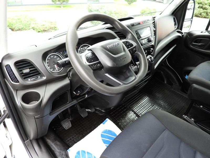 Iveco DAILY 35C14 WYWROTKA PODWÓJNA KABINA DOKA 6 MIEJSC TEMPOMAT BLIŹ - Volquete furgoneta: foto 2 Iveco DAILY 35C14 WYWROTKA PODWÓJNA KABINA DOKA 6 MIEJSC TEMPOMAT BLIŹ - Volquete furgoneta: foto 2