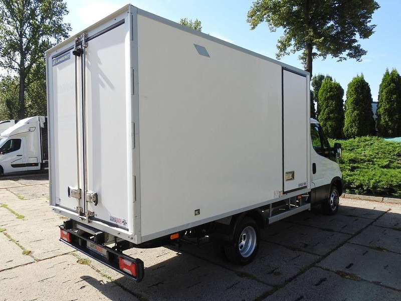 Furgoneta frigorifica Iveco DAILY 35C15 KONTENER CHŁODNIA -12*C ZASILANIE 230V BLIŹNIACZE KO: foto 13