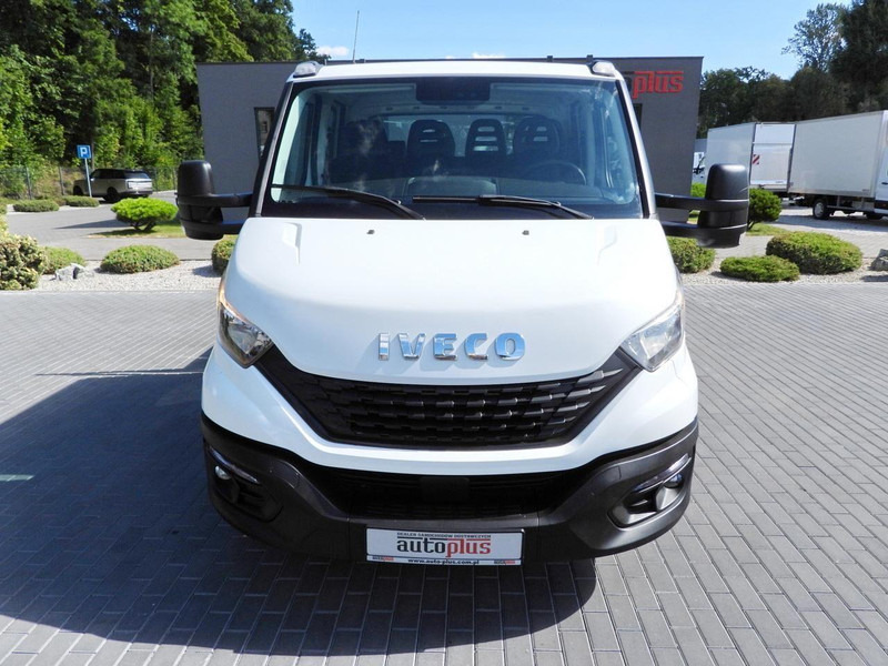 Iveco DAILY 35S14 SKRZYNIA PODWÓJNA KABINA DOKA 7 MIEJSC TEMPOMAT KLIM - Caja abierta furgoneta, Furgoneta combi: foto 5 Iveco DAILY 35S14 SKRZYNIA PODWÓJNA KABINA DOKA 7 MIEJSC TEMPOMAT KLIM - Caja abierta furgoneta, Furgoneta combi: foto 5