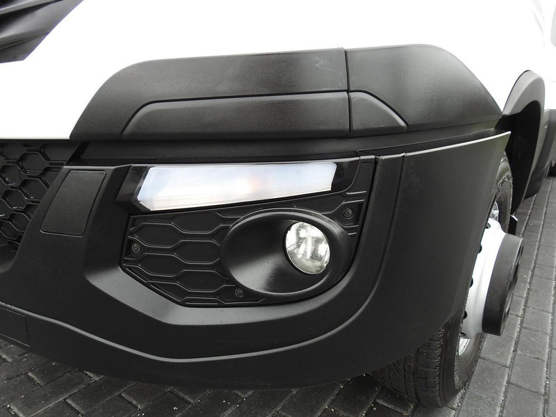 Camión caja cerrada Iveco DAILY 70C18 PLANDEKA WINDA 12 PALET WEBASTO TEMPOMAT BLIŹNIACZE: foto 19 Camión caja cerrada Iveco DAILY 70C18 PLANDEKA WINDA 12 PALET WEBASTO TEMPOMAT BLIŹNIACZE: foto 19