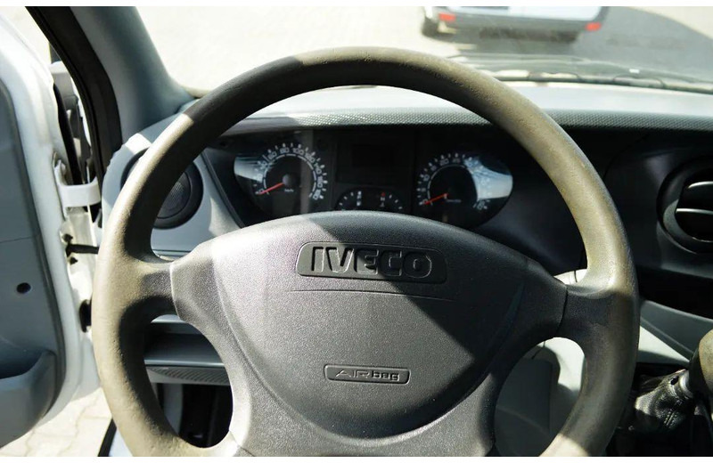 Minibús, Furgoneta de pasajeros Iveco Daily 35C15 Furgon L4H3 Brygadówka 6-seater Doka Doubel Cabin: foto 12 Minibús, Furgoneta de pasajeros Iveco Daily 35C15 Furgon L4H3 Brygadówka 6-seater Doka Doubel Cabin: foto 12