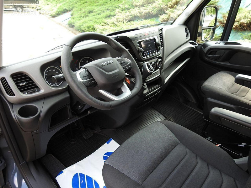 Iveco Daily 35S18 Curtain side - Furgoneta con caja de lona: foto 4 Iveco Daily 35S18 Curtain side - Furgoneta con caja de lona: foto 4