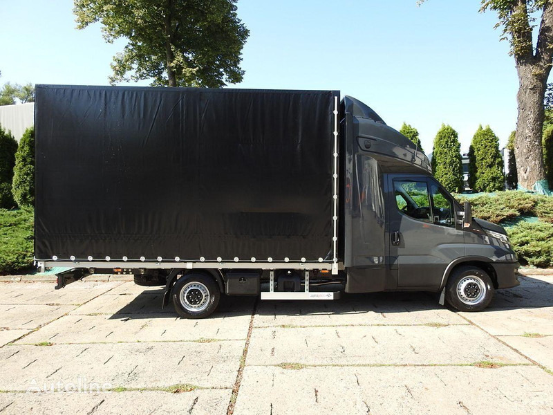 Iveco Daily 35S18 Curtain side - Furgoneta con caja de lona: foto 4 Iveco Daily 35S18 Curtain side - Furgoneta con caja de lona: foto 4