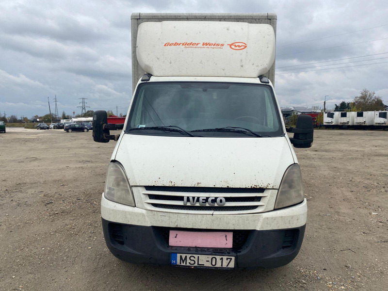 Iveco Daily 40 C 15 - Koffer + DHollandia LBW - Furgoneta caja cerrada: foto 3 Iveco Daily 40 C 15 - Koffer + DHollandia LBW - Furgoneta caja cerrada: foto 3
