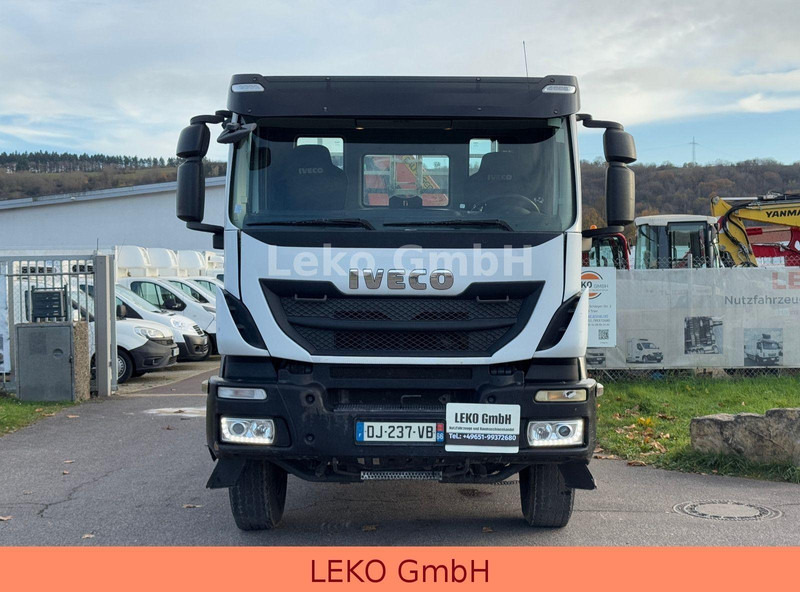 Iveco Trakker 450 Mit Kran( Palfinger PK 22002 .EH) - Camión caja abierta, Camión grúa: foto 3 Iveco Trakker 450 Mit Kran( Palfinger PK 22002 .EH) - Camión caja abierta, Camión grúa: foto 3