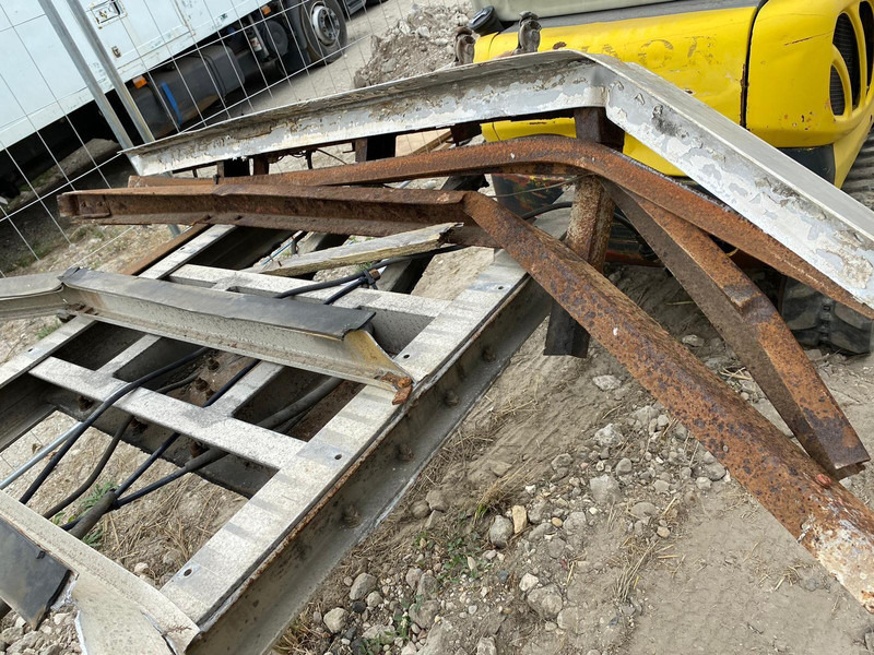 KLASI BE félpót - Törött alváz - Remolque chasis: foto 3 KLASI BE félpót - Törött alváz - Remolque chasis: foto 3