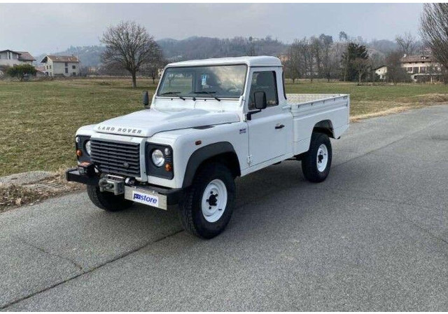 Land Rover Defender 110 - 2.2 Td4 4x4 Platós - Caja abierta furgoneta: foto 1 Land Rover Defender 110 - 2.2 Td4 4x4 Platós - Caja abierta furgoneta: foto 1