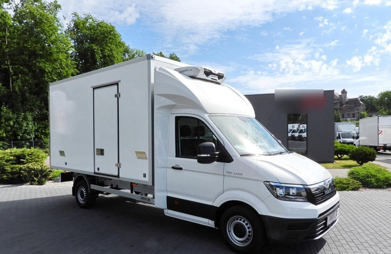 MAN TGE 3.140 CHŁODNIA KONTENER -1*C 8 PALET FUNKCJA GRZANIA TEMPOMA - Furgoneta frigorifica: foto 1 MAN TGE 3.140 CHŁODNIA KONTENER -1*C 8 PALET FUNKCJA GRZANIA TEMPOMA - Furgoneta frigorifica: foto 1