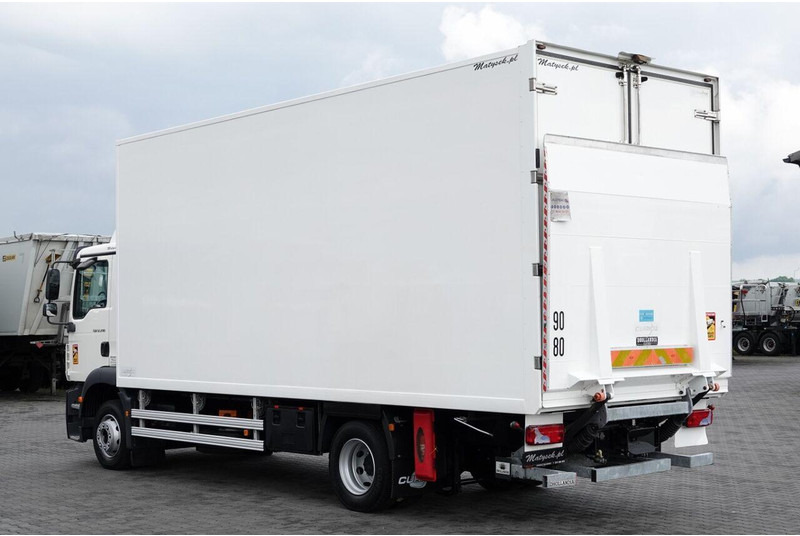 MAN TGM 12.290 / 4x2 / CHŁODNIA 6,5 M / AGREGAT THERMO KING T-600 R - Camión frigorífico: foto 2 MAN TGM 12.290 / 4x2 / CHŁODNIA 6,5 M / AGREGAT THERMO KING T-600 R - Camión frigorífico: foto 2