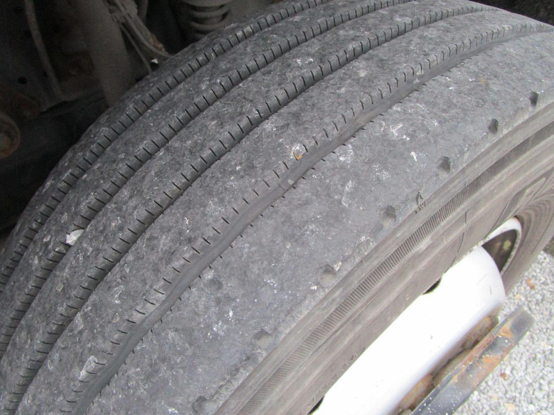 Camión caja cerrada Mercedes-Benz 1224 L MP4+EURO+6+KLIMA+AHK+LBW+7,20m+6-Zylinder: foto 14 Camión caja cerrada Mercedes-Benz 1224 L MP4+EURO+6+KLIMA+AHK+LBW+7,20m+6-Zylinder: foto 14