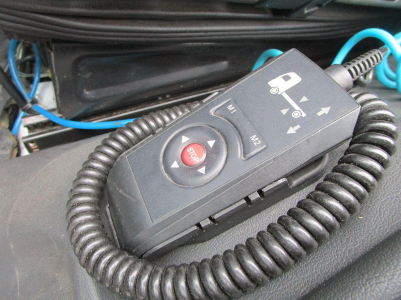 Camión caja cerrada Mercedes-Benz 1224 L MP4+EURO+6+KLIMA+AHK+LBW+7,20m+6-Zylinder: foto 11 Camión caja cerrada Mercedes-Benz 1224 L MP4+EURO+6+KLIMA+AHK+LBW+7,20m+6-Zylinder: foto 11