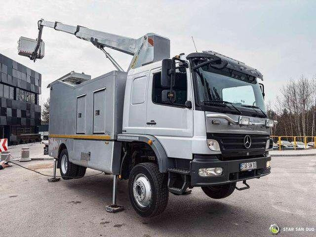 Mercedes-Benz 1529 4x4 Atego Lift Palfinger Wumag WT 230 - Camión con plataforma elevadora: foto 4 Mercedes-Benz 1529 4x4 Atego Lift Palfinger Wumag WT 230 - Camión con plataforma elevadora: foto 4