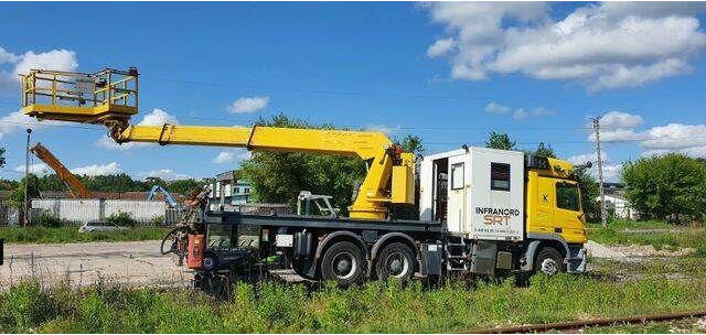 Mercedes-Benz 3344 SRT SCHÖRLING Road Rail Railway Zweiweg - Camión con plataforma elevadora: foto 1 Mercedes-Benz 3344 SRT SCHÖRLING Road Rail Railway Zweiweg - Camión con plataforma elevadora: foto 1