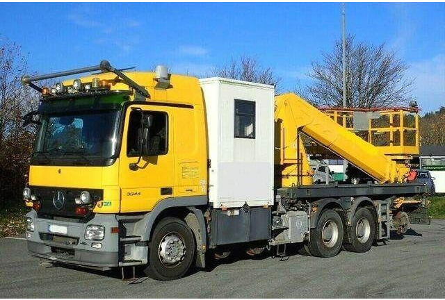 Mercedes-Benz 3344 SRT SCHÖRLING Road Rail Railway Zweiweg - Camión con plataforma elevadora: foto 3 Mercedes-Benz 3344 SRT SCHÖRLING Road Rail Railway Zweiweg - Camión con plataforma elevadora: foto 3