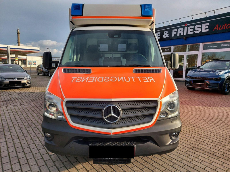 Mercedes-Benz 519 CDI Ambulance - Ambulancia: foto 2 Mercedes-Benz 519 CDI Ambulance - Ambulancia: foto 2