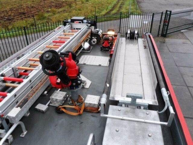 Camión de bomberos Mercedes-Benz ACTROS 1835 Feuerwehr 2080 L Fire Unit !!: foto 12