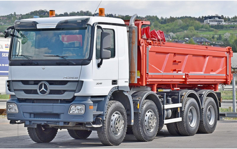Mercedes-Benz ACTROS 3241 Kipper 5,70m + BORDMATIC / 8x4 - Camión volquete: foto 2 Mercedes-Benz ACTROS 3241 Kipper 5,70m + BORDMATIC / 8x4 - Camión volquete: foto 2