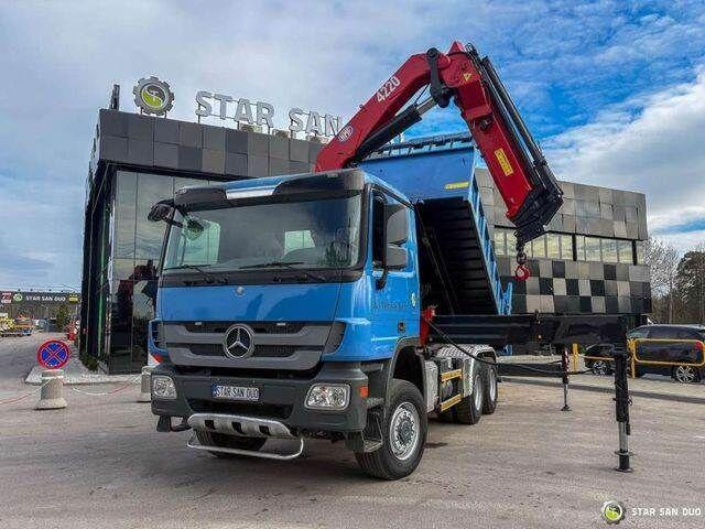 Mercedes-Benz ACTROS 3341 6x6 HMF 4220 K4 CRANE KIPPER - Camión volquete, Camión grúa: foto 2 Mercedes-Benz ACTROS 3341 6x6 HMF 4220 K4 CRANE KIPPER - Camión volquete, Camión grúa: foto 2