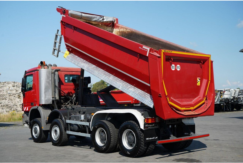 Mercedes-Benz ACTROS 4141 / 8X6 / WYWROTKA TYLNOZSYPOWA / MEILLER KIPPER 5.3M - Camión volquete: foto 4 Mercedes-Benz ACTROS 4141 / 8X6 / WYWROTKA TYLNOZSYPOWA / MEILLER KIPPER 5.3M - Camión volquete: foto 4