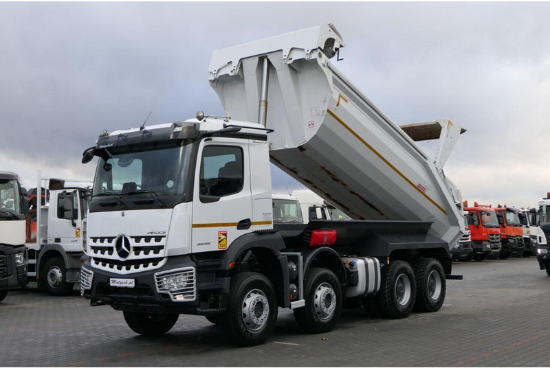 Mercedes-Benz AROCS 3246 / 8x4 / WYWROTKA / TYLNOZSYP / EURO 6 / OPONY 100 % - Camión volquete: foto 1 Mercedes-Benz AROCS 3246 / 8x4 / WYWROTKA / TYLNOZSYP / EURO 6 / OPONY 100 % - Camión volquete: foto 1