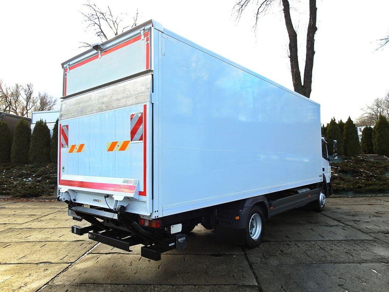 Mercedes-Benz ATEGO 12.24 KONTENER WINDA 18 PALET TEMPOMAT KLIMATYZACJA AUTOMA - Camión caja cerrada: foto 3 Mercedes-Benz ATEGO 12.24 KONTENER WINDA 18 PALET TEMPOMAT KLIMATYZACJA AUTOMA - Camión caja cerrada: foto 3