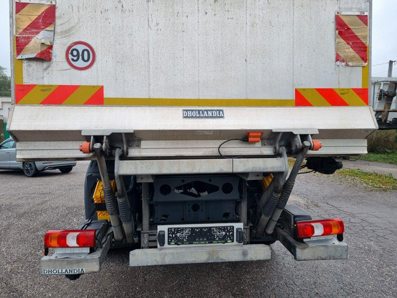 Mercedes-Benz ATEGO 1323 4x4 Refrigerated CARRIER XARIOS 600MT + Tail Lift - Camión frigorífico: foto 4 Mercedes-Benz ATEGO 1323 4x4 Refrigerated CARRIER XARIOS 600MT + Tail Lift - Camión frigorífico: foto 4