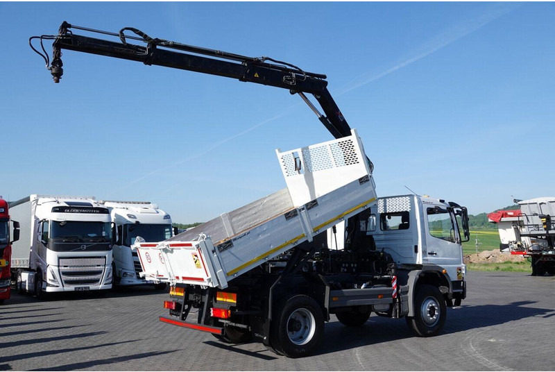 Mercedes-Benz ATEGO 16.24 / 4X4 / WYWROTKA + HDS HIAB 111 BS-2 / PILOT / ROT - Camión volquete: foto 4 Mercedes-Benz ATEGO 16.24 / 4X4 / WYWROTKA + HDS HIAB 111 BS-2 / PILOT / ROT - Camión volquete: foto 4