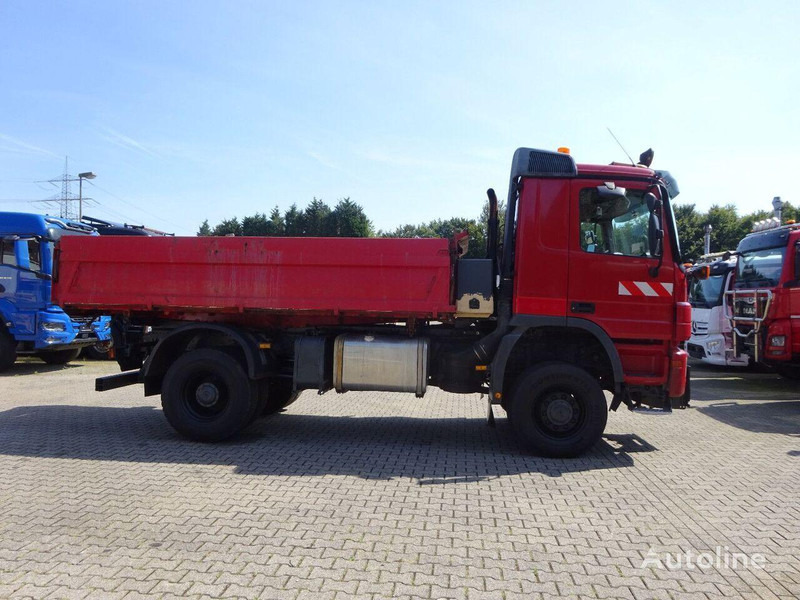 Mercedes-Benz Actros 1832 - 3 way tipper - Camión volquete: foto 3 Mercedes-Benz Actros 1832 - 3 way tipper - Camión volquete: foto 3