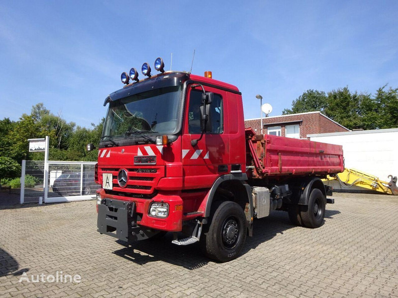 Mercedes-Benz Actros 1832 - 3 way tipper - Camión volquete: foto 1 Mercedes-Benz Actros 1832 - 3 way tipper - Camión volquete: foto 1