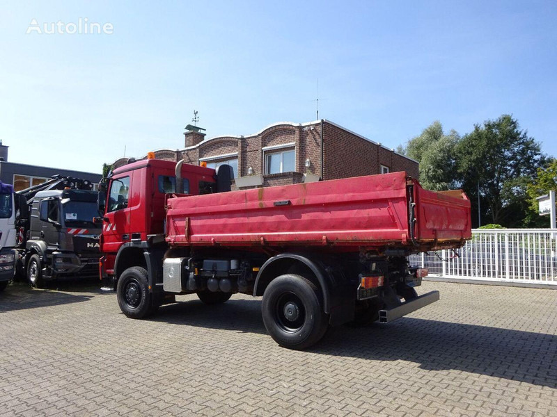 Mercedes-Benz Actros 1832 - 3 way tipper - Camión volquete: foto 5 Mercedes-Benz Actros 1832 - 3 way tipper - Camión volquete: foto 5