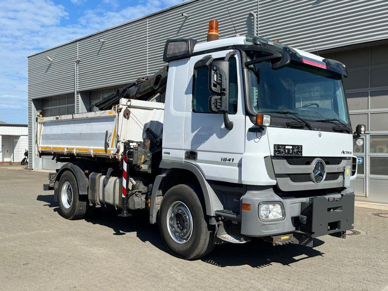 Mercedes-Benz Actros 1841 K 3-Way Meiller Tipper Crane Palfinger PK 13001-KA - Camión volquete, Camión grúa: foto 2 Mercedes-Benz Actros 1841 K 3-Way Meiller Tipper Crane Palfinger PK 13001-KA - Camión volquete, Camión grúa: foto 2