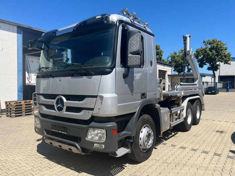 Mercedes-Benz Actros 2644 - Meiller Absetzkipper - Camión portacontenedor de cadenas: foto 1 Mercedes-Benz Actros 2644 - Meiller Absetzkipper - Camión portacontenedor de cadenas: foto 1