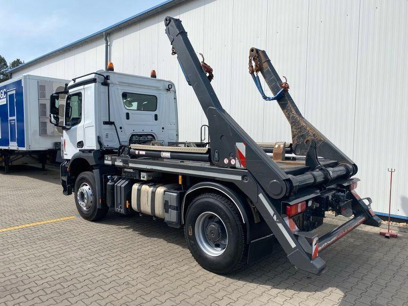 Mercedes-Benz Arocs 1830K - Camión portacontenedor de cadenas: foto 4 Mercedes-Benz Arocs 1830K - Camión portacontenedor de cadenas: foto 4