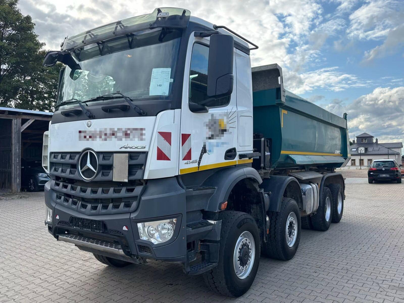 Mercedes-Benz Arocs 4145 AK - Camión volquete: foto 1 Mercedes-Benz Arocs 4145 AK - Camión volquete: foto 1