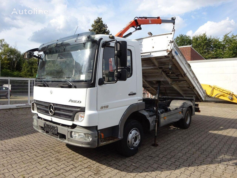 Mercedes-Benz Atego 818 - 3 way tipper+crane - Camión volquete, Camión grúa: foto 1 Mercedes-Benz Atego 818 - 3 way tipper+crane - Camión volquete, Camión grúa: foto 1