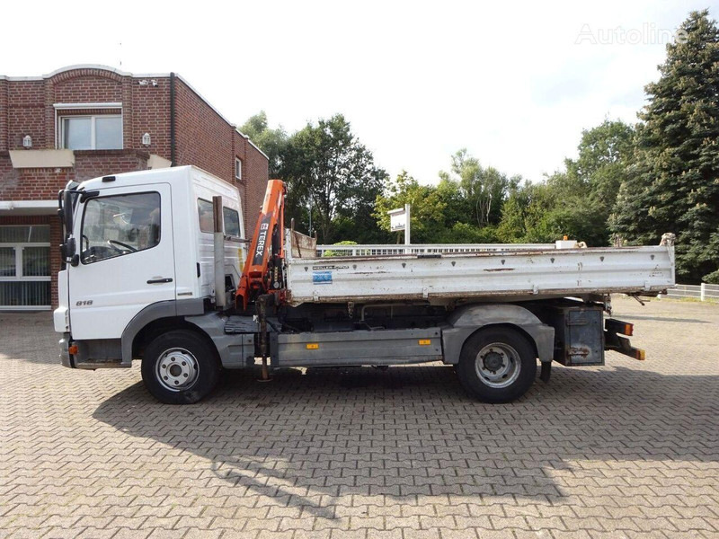 Mercedes-Benz Atego 818 - 3 way tipper+crane - Camión volquete, Camión grúa: foto 3 Mercedes-Benz Atego 818 - 3 way tipper+crane - Camión volquete, Camión grúa: foto 3